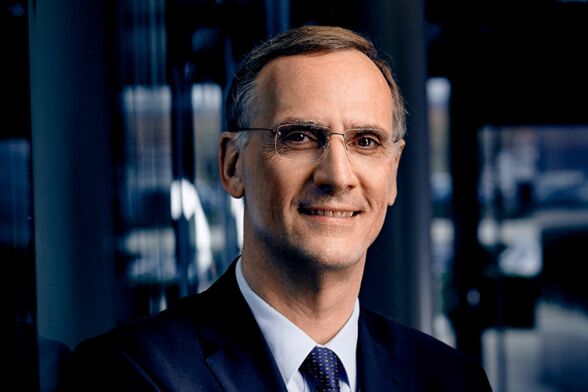 assets/images/1/professor-thomas-bieber-dermatology-allergy-bonn-900x600px-555443e2.jpg